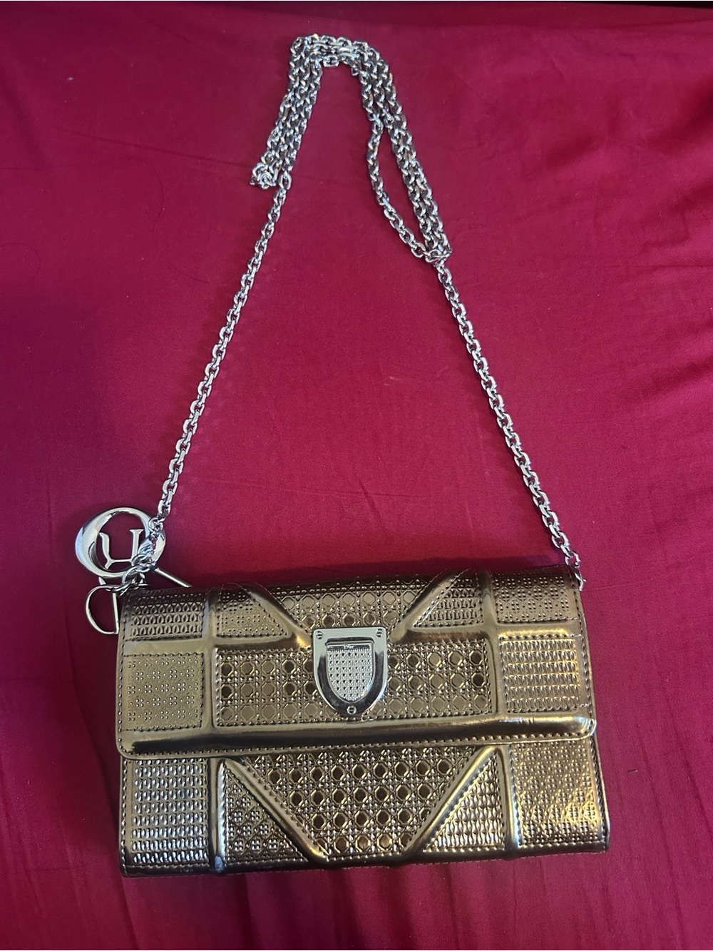 Metallic Gold Chain Shoulder Bag - Designer Style